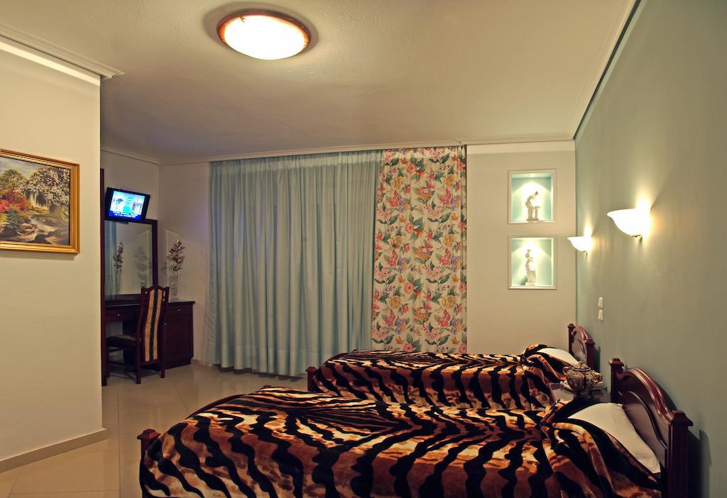 Hotel Chronis Paralia Katerinis Room photo